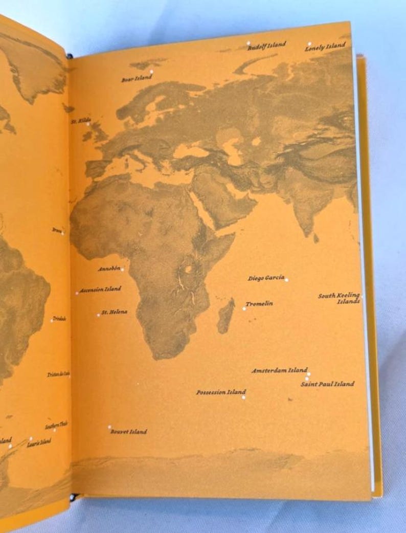 Judith Schalansky - Pocket ATLAS of REMOTE ISLANDS: Fifty Islands I Have Not Visited New Flexibound Pocket book